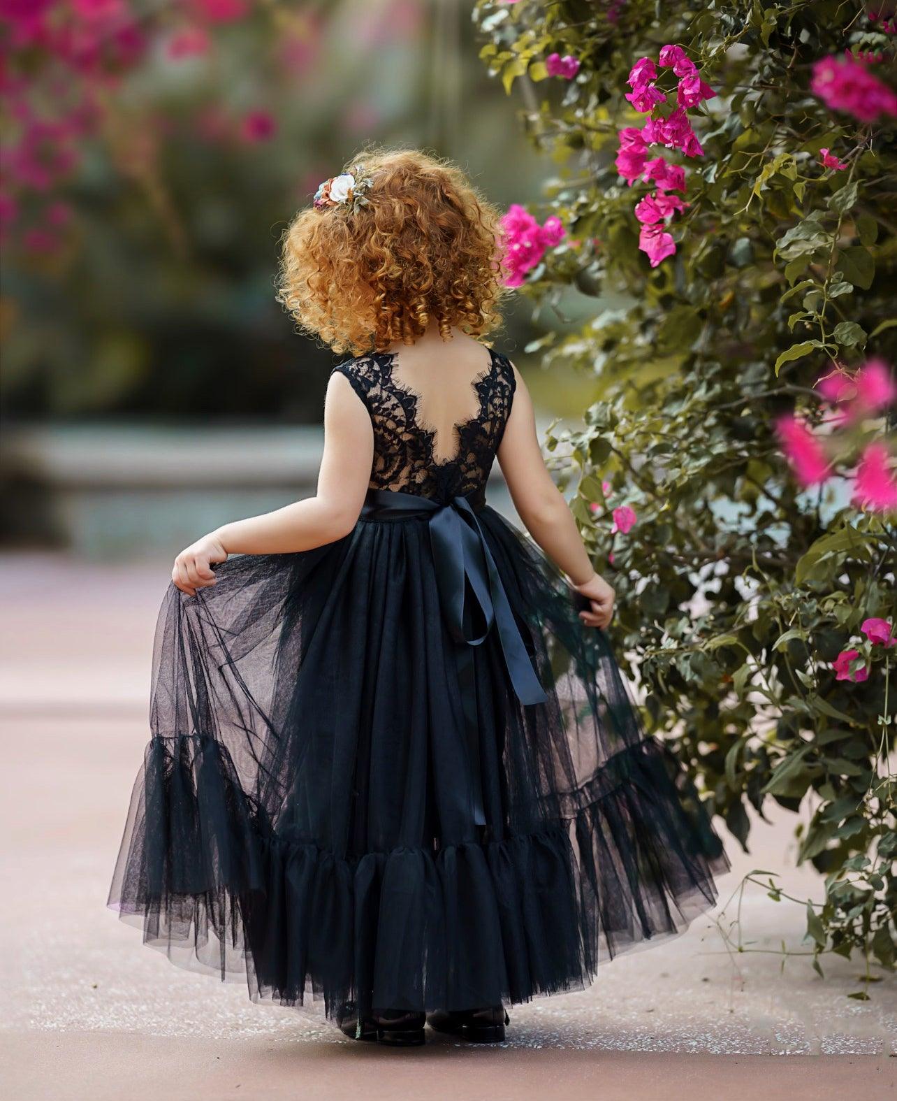 Black Mermaid Flower Girl Dress with Lace & Tulle 12/18 months / Dress/Flower Sash Black Mermaid Flower Girl Dress with Lace & Tulle 12/18 months / Dress/Flower Sash
